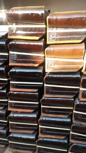 stok glazuur hitam 1